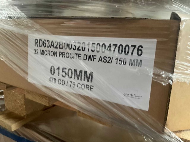 Kartonnen boxen met plastic restanten (10x) en diverse rollen - afbeelding 7 van  21