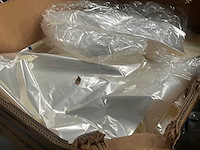 Kartonnen boxen met plastic restanten (10x) en diverse rollen - afbeelding 19 van  21