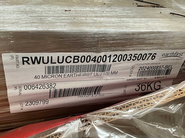 Kartonnen boxen met plastic restanten (8x) - afbeelding 12 van  15