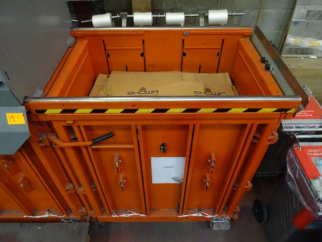 Kartonpers orwak - afbeelding 4 van  8