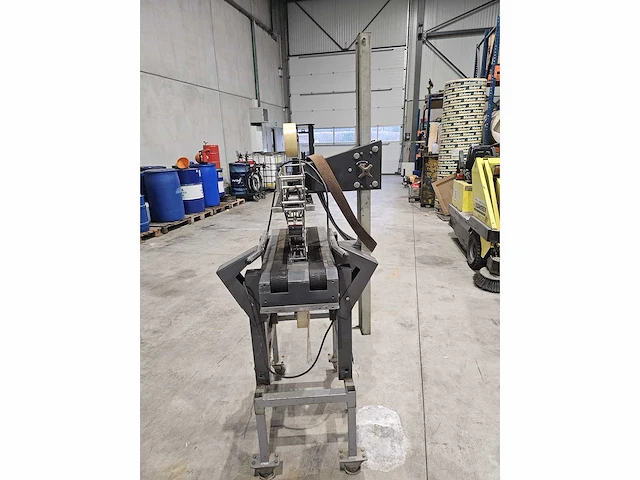 Kartonsealer / semi-automatische tapemachine - afbeelding 2 van  7