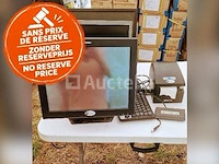 Kassa computer + extra 2 schermen en ticketprinter
