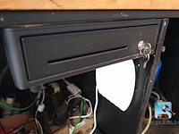 Kassamateriaal met tablet - afbeelding 4 van  5