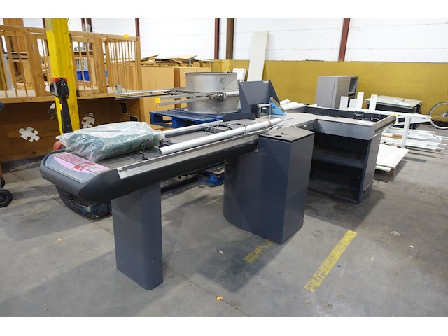 Kassameubel pan oston 2x links 2x rechts - afbeelding 1 van  4