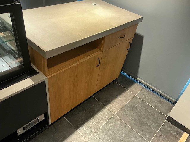 Kassameubel winkel meubilair - afbeelding 4 van  8