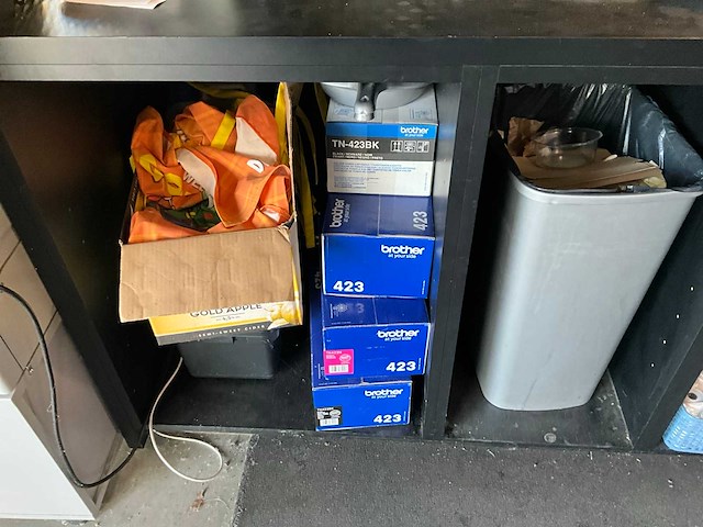 Kassameubel - afbeelding 10 van  16