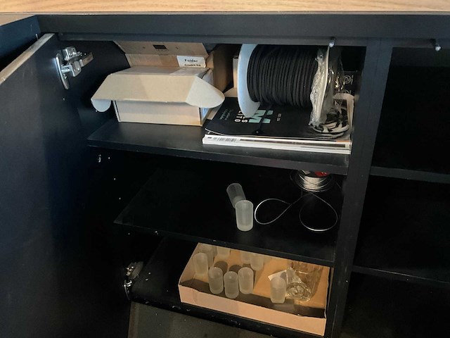 Kassameubel - afbeelding 12 van  16