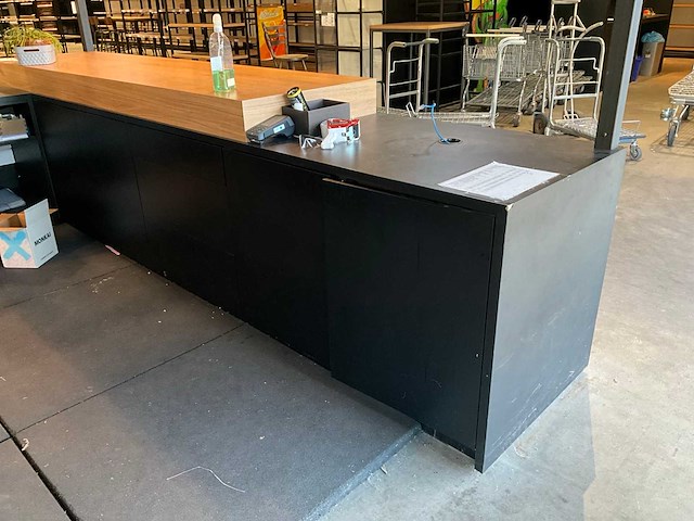 Kassameubel - afbeelding 6 van  16