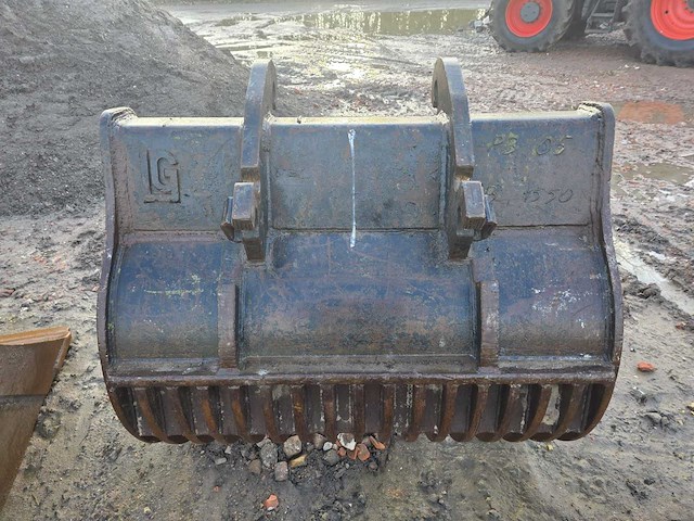 Kasseibak met tanden - afbeelding 1 van  4