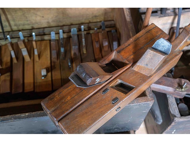 Kast 3_gereedschapskist gevuld - afbeelding 3 van  4