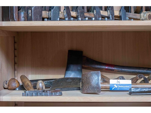 Kast 3_houthakkers materiaal e.a. - afbeelding 1 van  5