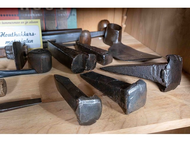 Kast 3_houthakkers materiaal e.a. - afbeelding 4 van  5