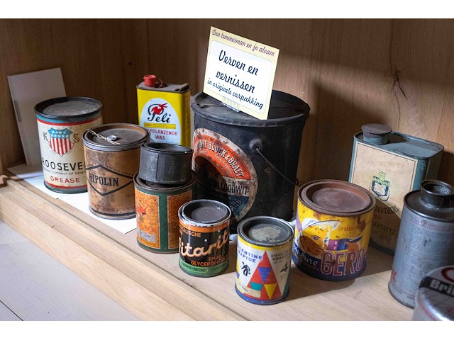 Kast 5_verf-, vernis- en boenpotten - afbeelding 2 van  3