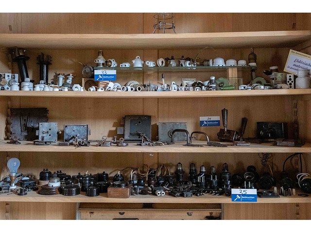 Kast 6_sloten - afbeelding 1 van  4