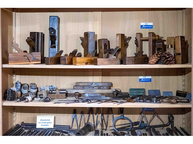 Kast 7_schietloden e.a. - afbeelding 1 van  4