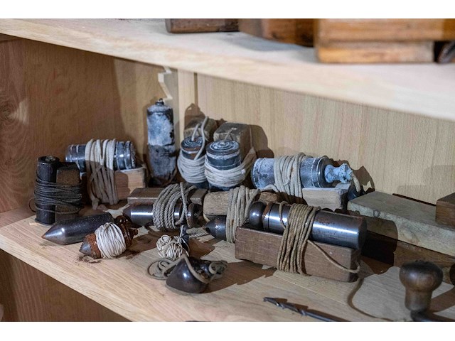 Kast 7_schietloden e.a. - afbeelding 2 van  4