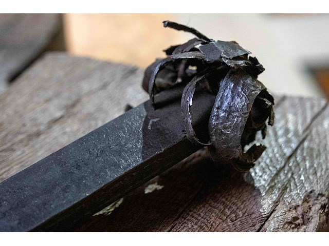 Kast 7_steenbeitels om ronde gaten te maken, passers e.a. met pièces uniques - afbeelding 3 van  5