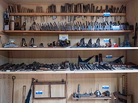 Kast 8_ijzeren schaven stanley e.a. - afbeelding 1 van  9