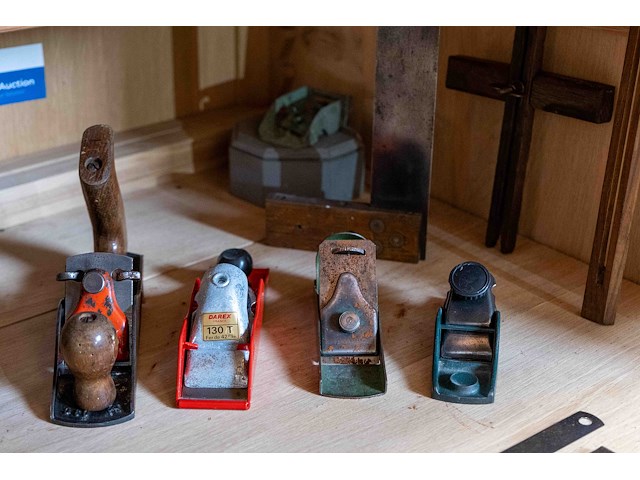 Kast 8_ijzeren schaven stanley e.a. - afbeelding 8 van  9