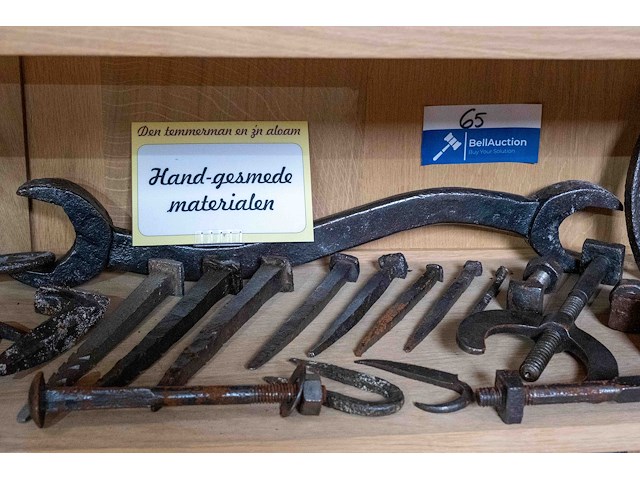 Kast 9_handgesmeede materialen - afbeelding 2 van  5