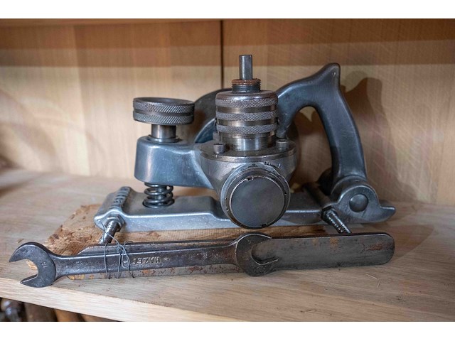 Kast 9_zaagmachine in aluminium - afbeelding 3 van  4