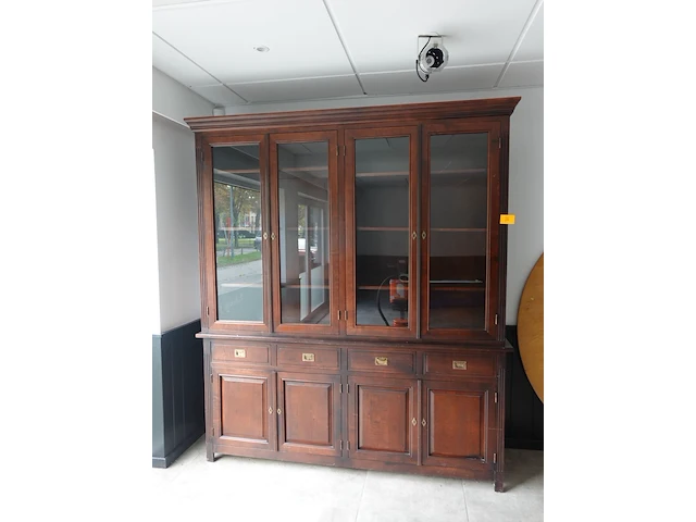 Kast in hout - afbeelding 1 van  4