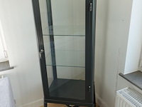Kast in metaal - afbeelding 1 van  2