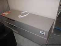 Kast laag - concept bureau's - afbeelding 1 van  2