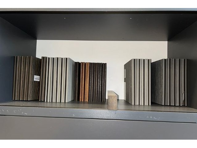 Kast + ladder op rail - afbeelding 7 van  8