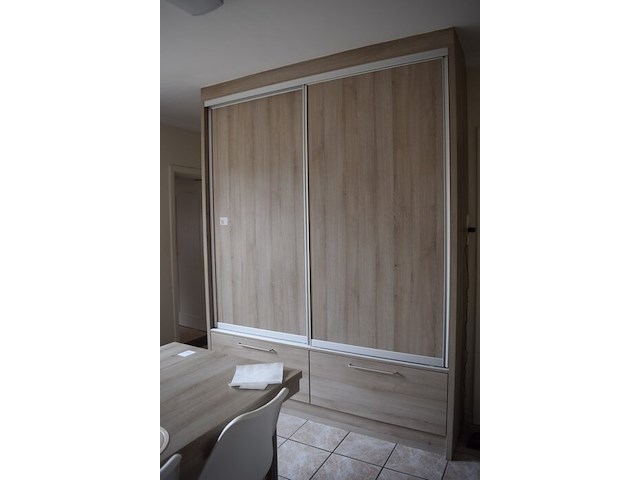 Kast met 2 laden en schuifdeuren 200x265 cm (zelf demonteren) - afbeelding 1 van  4