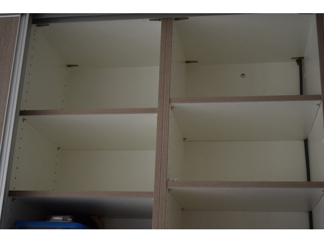 Kast met 2 laden en schuifdeuren 200x265 cm (zelf demonteren) - afbeelding 3 van  4