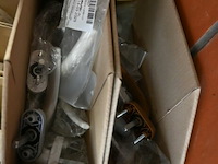 Kast met 3 laden met inhoud - afbeelding 5 van  5