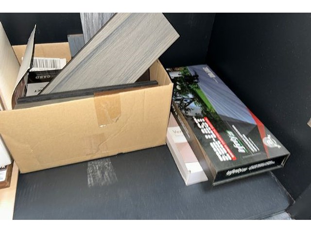 Kast met inhou - afbeelding 6 van  7