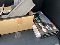 Kast met inhou - afbeelding 6 van  7