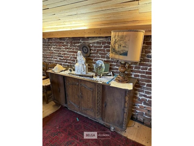 Kast met inhoud en opstaand design - afbeelding 1 van  6