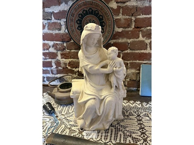 Kast met inhoud en opstaand design - afbeelding 4 van  6