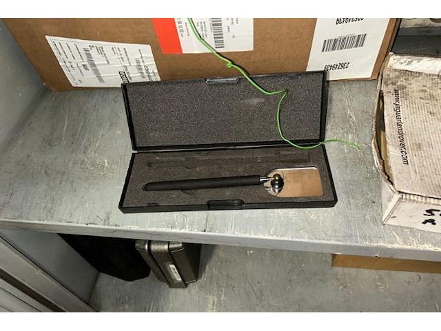 Kast met inhoud - afbeelding 4 van  6