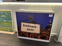 Kast met inhoud - afbeelding 1 van  5