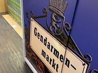 Kast met inhoud - afbeelding 3 van  5