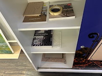 Kast met inhoud - afbeelding 5 van  5