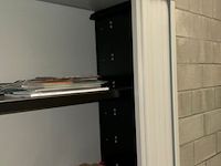 Kast met inhoud - afbeelding 2 van  7