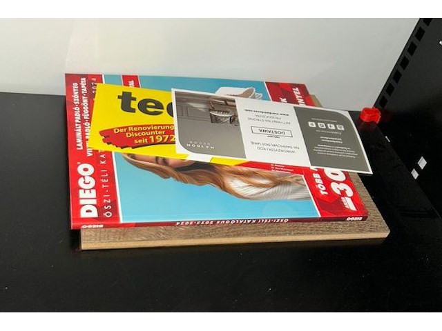 Kast met inhoud - afbeelding 6 van  7