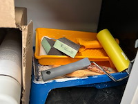 Kast met inhoud - afbeelding 7 van  8