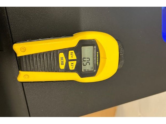 Kast met inhoud - afbeelding 6 van  8