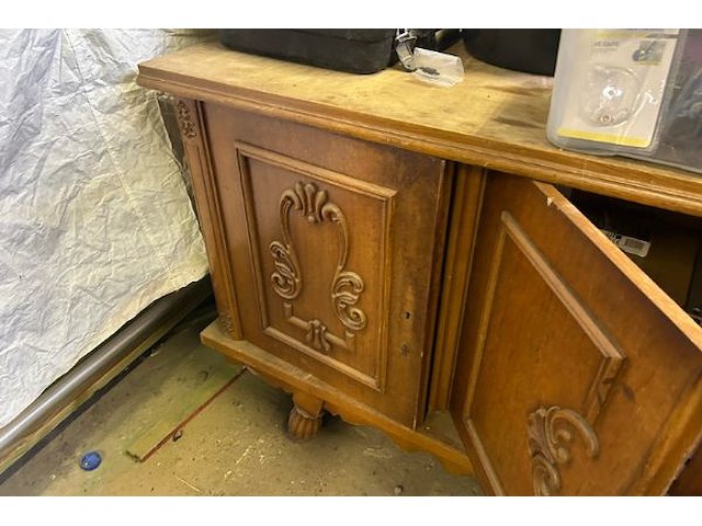 Kast met inhoud - afbeelding 7 van  10