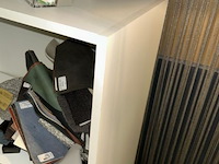 Kast met inhoud - afbeelding 2 van  5