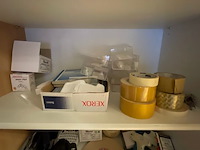 Kast met inhoud - afbeelding 3 van  14