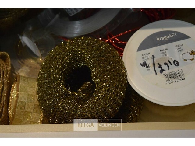 Kast met inhoud - afbeelding 8 van  10