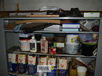 Kast met inhoud - afbeelding 2 van  4