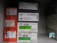 Kast met inhoud - afbeelding 11 van  17